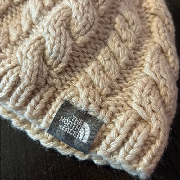 Northface beanie - Picture 2 of 3